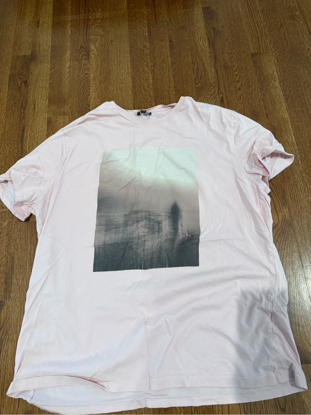 Men's EXPRESS Light Pink Graphic Crew Neck T-Shirt